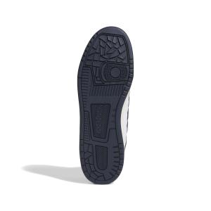 product/a/d/adidas_jp5867_4_footwear_photography_bottom_view_white-nw110824.jpg