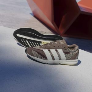 product/a/d/adidas_jp6183_17_footwear_photography_heromrktng_view_4-nw091625.jpg