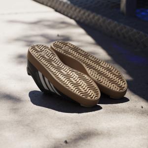 product/a/d/adidas_js0504_15_footwear_photography_heromrktng_view_4-nw091725.jpg