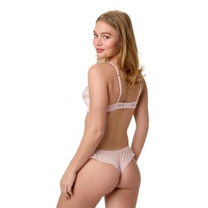 product/b/r/brigitte-bardot_bb109005407_poudre_3.jpg