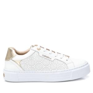 16205802-baskets-avec-motifs-ajoures-decoratifs-sur-les-cotes-femme-carmela-blanc