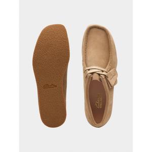 product/c/l/clarks_26174747_dark-sand-suede_7.jpg
