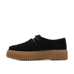 product/c/l/clarks_26179110_black-suede_2.jpg