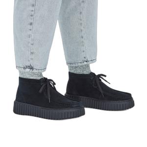 product/c/l/clarks_26179360_black-suede_10.jpg