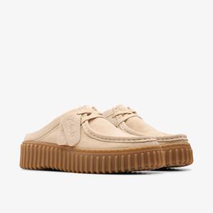 product/c/l/clarks_26181197_ecru-suede_4.jpg
