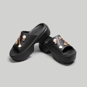 product/c/r/crocs_209346-001_3-nw040924.jpg