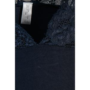 product/c/u/culture_50100306-5103406_salute_7.jpg