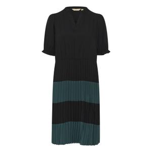 product/c/u/culture_50110533-107894_0.jpg