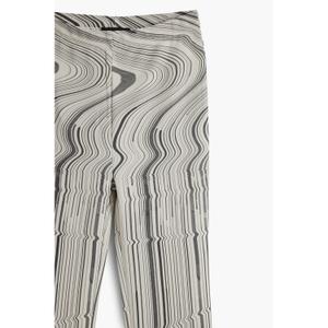 product/d/e/desigual_25wwpk02-1000_gris_4.jpg
