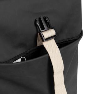 product/e/a/eastpak_ek0a5bgf9e8_9e8-upgrained-black_3.jpg