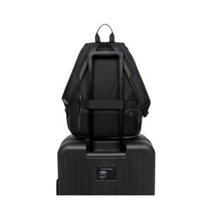 product/e/a/eastpak_ek0a5bkg4t6_on-black_12.jpg