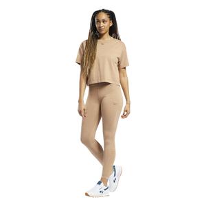product/h/1/h11213_app_on-model_standard-outfit_white.jpg