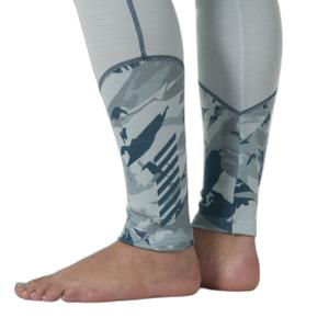 product/h/e/helly-hansen_49411-463_green-mist-mountain-camo-a_2.jpg