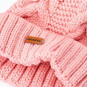 product/i/g/iguana_m000236142_coral-almond-white_2.jpg