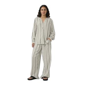 product/k/a/kaffe_10508313-107124_moonstruck-black-stripe_1.jpg