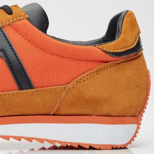 product/k/a/karhu_f805001_orange-black_6.jpg