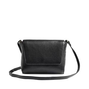 5987gra-102-bandouliere-femme-markberg-saigembg-grain-black-w-gold-tu