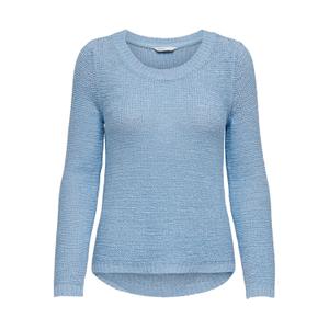 15113356-4389078-pull-femme-only-geena-clear-sky
