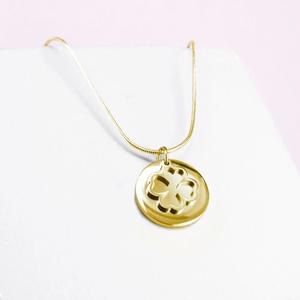 pt-pe-02-dp-gp-00-xx-pendentif-trefle-avec-breloques-femme-ponytail-co-gold-tu