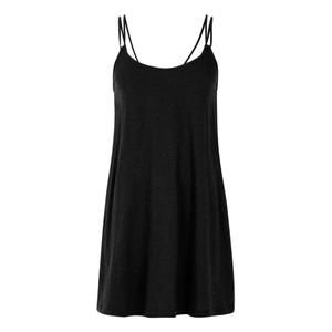 24651037-290-robe-femme-protest-cheecks-true-black