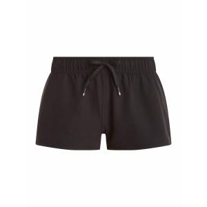 2691200-290-short-femme-protest-prtevi-true-black