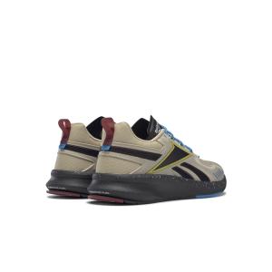 product/r/e/reebok_fw7588_6_footwear_photography_back_lateral_top_view_white_000.jpg