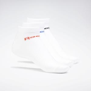 lot-de-3-paires-de-chaussettes-reebok-active-core-low-cut-blanc-rouge-flash-blanc-bleu
