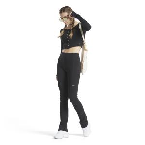 product/r/e/reebok_ht7839_4_apparel_on_model_side_view_white.jpg