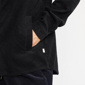 product/r/e/revolution_3970-black_black_5.jpg