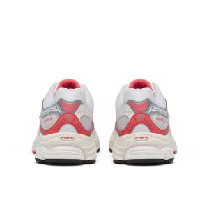 product/s/a/saucony_s70832-3_3-nw091825.jpg