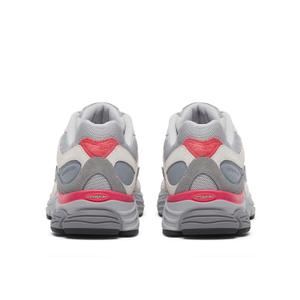 product/s/a/saucony_s70845-1_3-nw091825.jpg