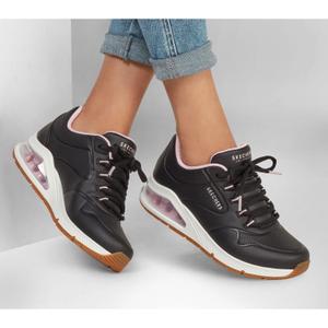 product/s/k/skechers_155542-blk_200.jpg