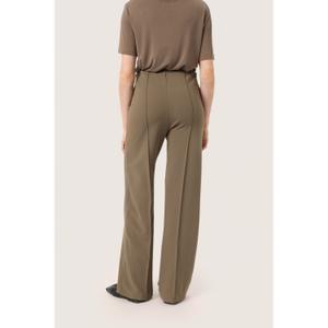 product/s/o/soaked-in-luxury_30407279-190808_9.jpg