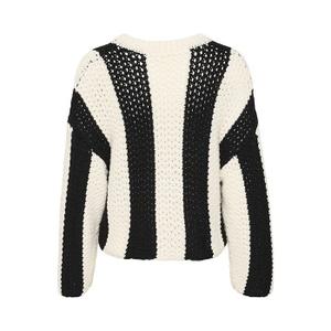 product/s/o/soaked-in-luxury_30408058-303511_black_2.jpg
