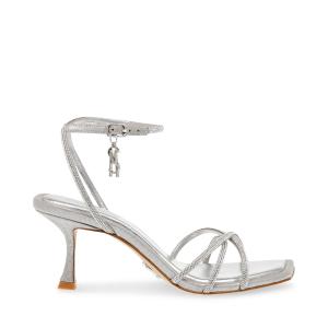 sm11003270-04001-751-sandales-a-talon-femme-steve-madden-legit-silver