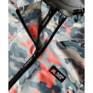 w5011850a-e1x-veste-impermeable-a-capuche-femme-superdry-mountain-camouflage-gris-puritain